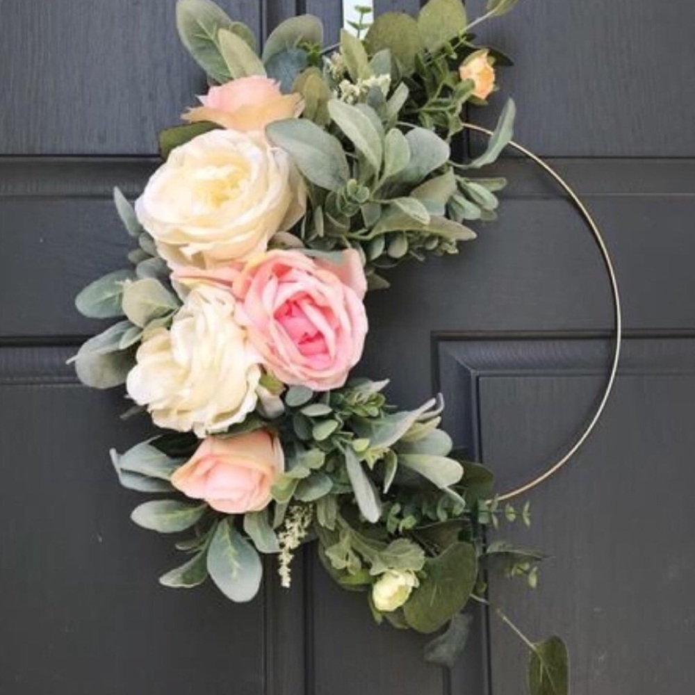 HANDMADE FLORAL WREATH     NEW - Picture 3 of 4